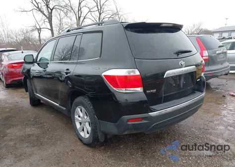 2012 Toyota Highlander Base V6 z USA, uszkodzony, nr VIN 5TDBK3EHXCS120778